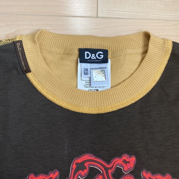 D&G by Dolce Gabbana Honk Kong T-Shirt - Picture 3 of 13